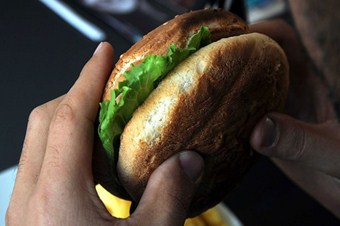 Uygunsuz beslenme kanser riskini artırıyor