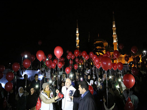 Dünya 'Seninleyiz Suriye!' diyor