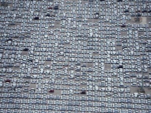 Otomotivde üretim düşüyor