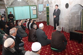 Her Cumartesi öğle namazından sonra Taş Mescit’te 'Hadis Sohbeti'