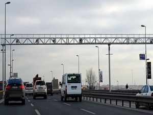 90 km hız seçim sonrasına kaldı