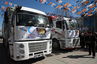 Suriye’ye yardımlar savaşın 4. yılında devam ediyor