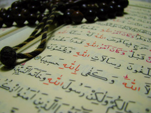 Kötülükleri yapanlar, bizden kaçacaklarını mı sandılar?