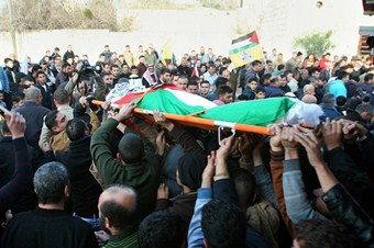 İsrail askerleri bir Filistinli genci öldürdü