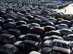 Otomobilde yurtiçi satışlar düşüyor, ihracat artıyor