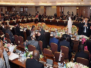 Arap Birliği Surye'de barışı tartışacak