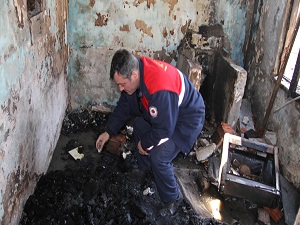 Ev yandı Kur'an yanmadı