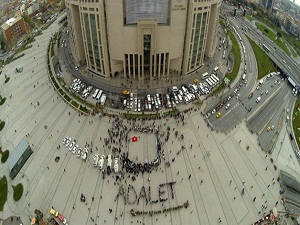 İHH, Mavi Marmara Davası'na dikkat çekti