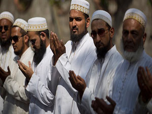 Din adamlarının Hıristiyan-Müslüman çatışmasını önleme çabası