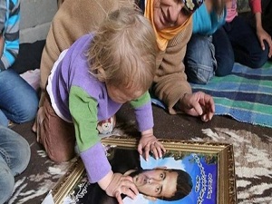 Savaş Suriyeli çoçukları yetim bıraktı