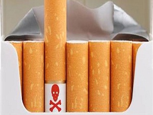 İngiltere sigarayı tek tip yapıyor