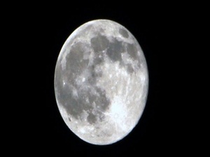 Ay 4.47 milyar yaşında