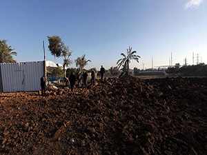 İsrail Gazze'nin tarlasına bile saldırdı