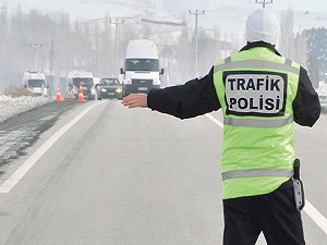 2 ayda 93 sürücü uyuşturucu yüzünden ehliyetini kaybetti