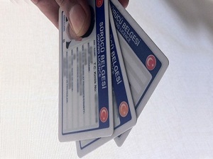 Ehliyetlerde işlem ücreti için yeni karar