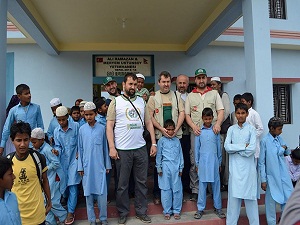 İHH'dan dünya yetimlerine yardım eli