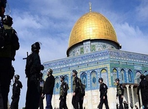 İsrail'den yine Mescid-i Aksa'da namaz engeli