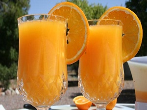 Diş beyazlartma sonrası portakal suyu içmeyin