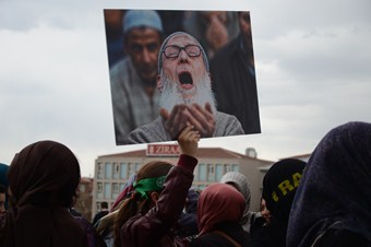 Kocatepe Camii önünde Mısır'daki idam kararı protesto edildi