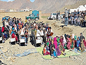 Türk birliğinden Afgan ailelere yardım eli