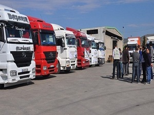 Suriye'ye yardımlar sürüyor