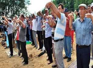 Bayraktar: Çiftçi dört gözle yağışları bekliyor