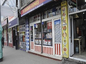 Yüksekova'da yüksek kiralar kepenk kapattırıyor