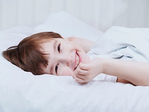 Gelişim çağına kadar çocuklarda tam ortopedik yatak sakıncalı