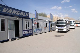 Van Otogarı, 2011 depreminden bu yana konteynerlerden çıkamadı