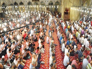 Bu gece eller duaya açılacak