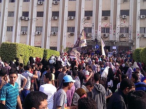 Protesto olmasın diye öğrencileri uzaklaştıracaklar