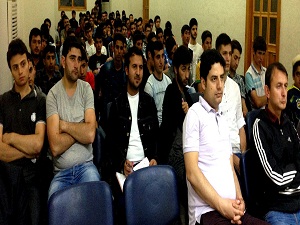 Kur’an ampul ve on iki gezegenden bahsederek yaratanı anlatıyor