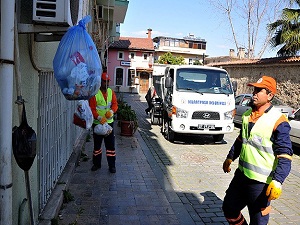 Belediyelere 4 ay kesinti yok