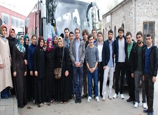 İlahiyattan Karayazı'ya okunası hediyeler