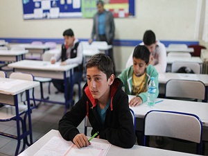 Ortaokul'da ders saatleri düşüyor!