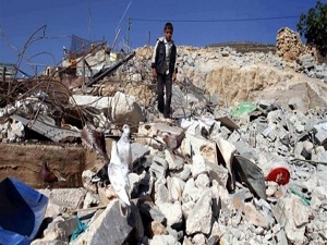 İsrail Filistinlilerin evini yıktı