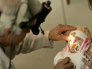 Erken doğan bebeklerde görme bozukluğu