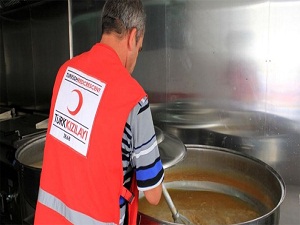 Soma'daki maden ocağına yardım yağıyor