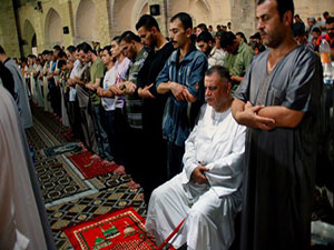 Gazze camilerinde 'Soma Cuması'