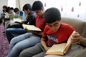 Soma’daki madenciler için dua ettiler