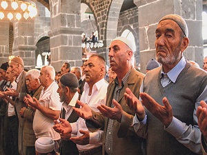 Türkiye Soma için duaya durdu