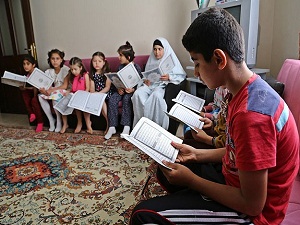 Suriyeli öksüzlerden Soma’ya Kur'an'lı destek