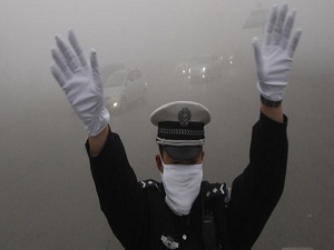 Çin'de havayı kirleten 300 şirket taşınacak