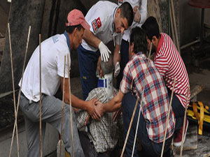 2. kattan düştü 'namazın gitti' diye üzüldü