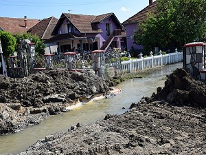 Sel felaketinde hayatını kaybedenlerin sayısı artıyor