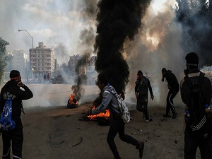 Mısır'da darbe karşıtı gösteriler devam ediyor