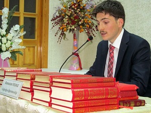 İslam’ın benimsediği idari yapı, meşveret üzerine kurulmuştur