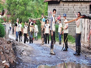 Öğrenciler yardıma koştu