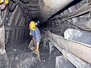 Madenci en az 2 bin TL alacak