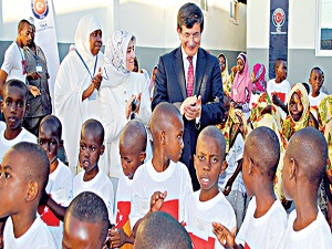 Tanzanya’daki yetimlere TİKA’dan yardım eli